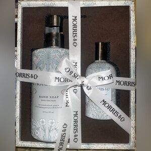 NIB Morris & Co English Pear Hand Soap and Linen Spray Gift Set